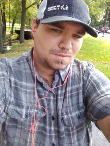 Countryboy19988 is Single in Olean, New York, 4