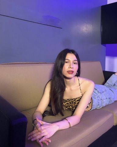 Felicity_reina