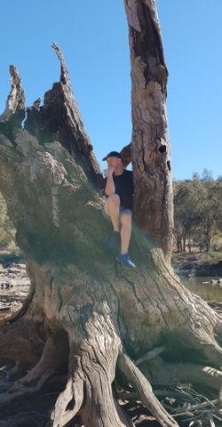 Belacosaur is Single in Perth, Western Australia, 3