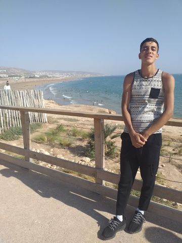 AbdessamadAmjad is Single in Azrou, Agadir, 1