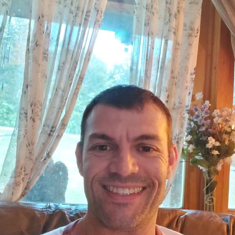 Jackbrolin is Single in Hillsboro, Missouri, 2