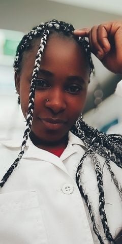 Leah001