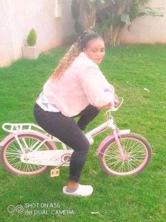 Lucywaithira