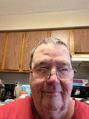 michaelblu is Single in Cresco, Iowa, 4