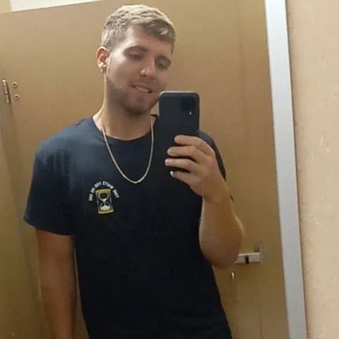 Brandonschwieger is Single in Waipahu, Hawaii, 4