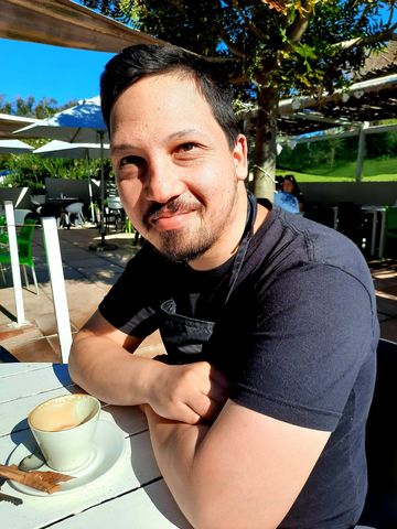Adchef35 is Single in Cape Town, Western Cape