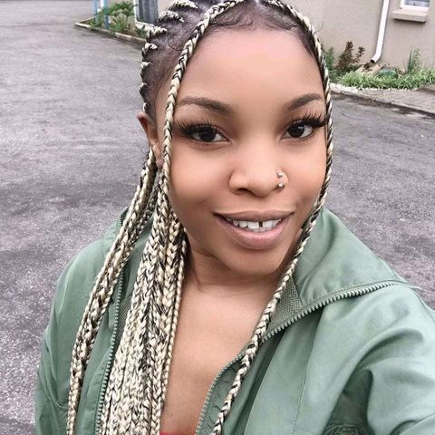RoseBee28