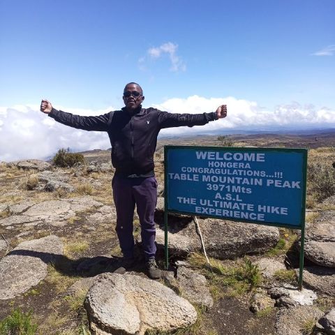 Mwangi122