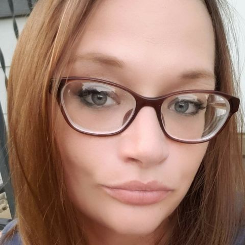 MidwestMomma88 is Single in Fort Madison, Iowa