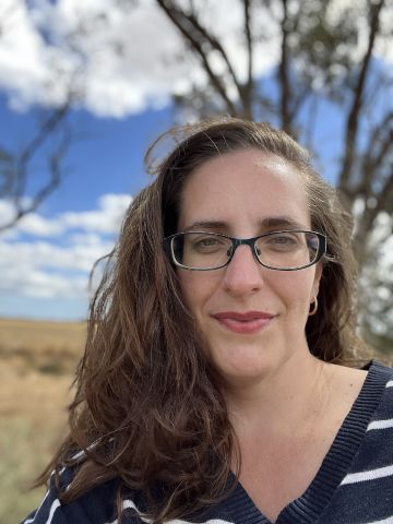 Verinica1369 is Single in perth, Western Australia, 4