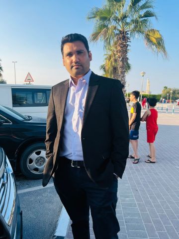 Asifmushtaq is Single in Dubai, Dubayy