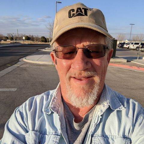 Chuck_talley is Single in Carlsbad, New Mexico, 2