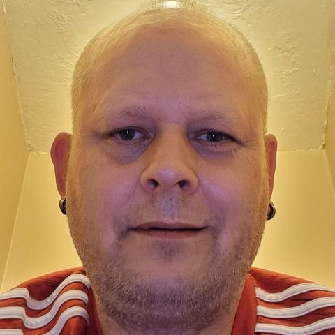 Robbie577 is Single in Grimsby, England