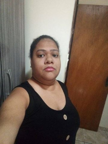 Alineeuzbio is Single in Belo Horizonte, Minas Gerais, 1