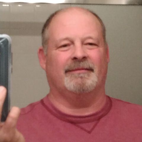 Cavender40 is Single in Antioch, Illinois