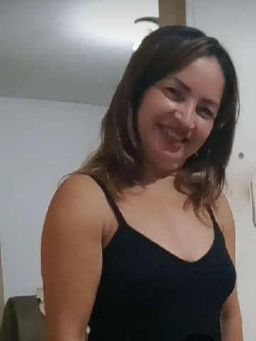 Mariallourdes is Single in Salvador, Bahia, 1