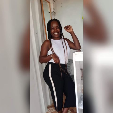 Nayah27