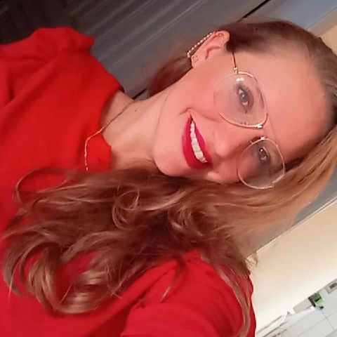 Cinthia77