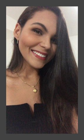 Larissa234