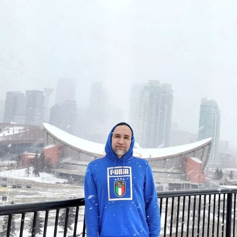 GuigoHR is Single in Calgary, Alberta, 5