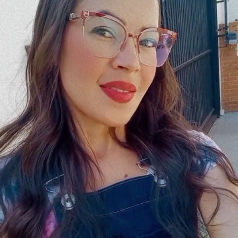 Janaina25