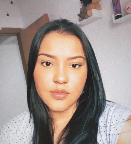 __Larissa__