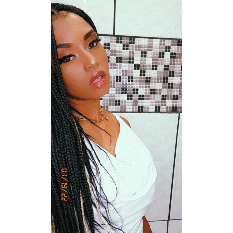 Larissaesther96