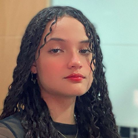 Beatriz021