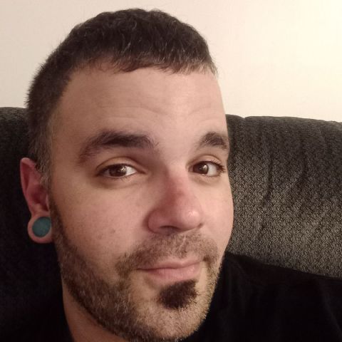 Miketh88 is Single in Manchester, New Hampshire, 2