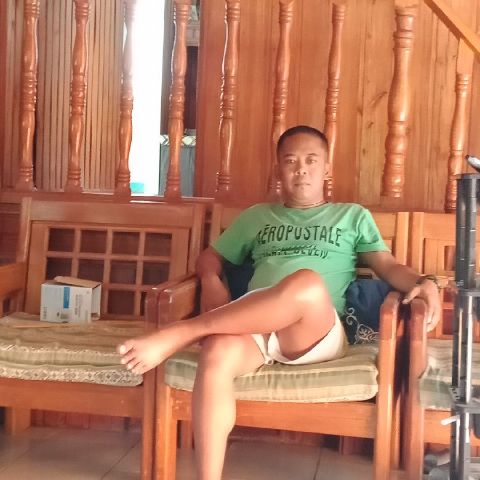 eljohn is Single in mati, Davao Oriental, 2