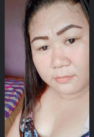 queenniejoy is Single in batangas, Batangas City