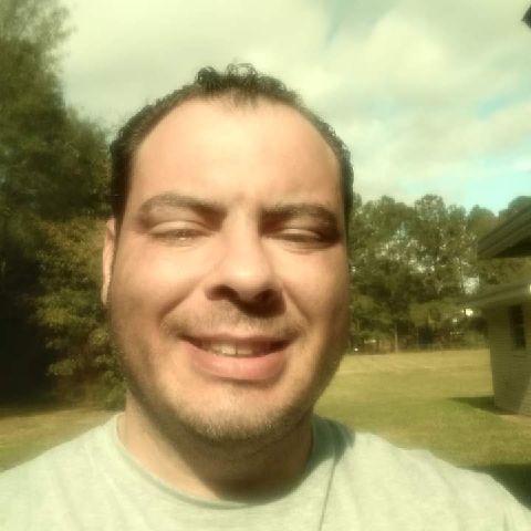 RobertAT is Single in Mandeville, Louisiana