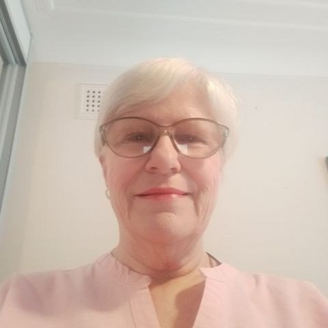 Ashlie66 is Single in Sydney, New South Wales, 1