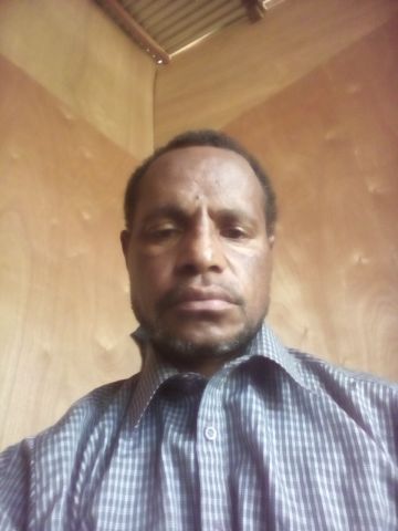 Sipila is Single in Port Moresby, National Capital, 1
