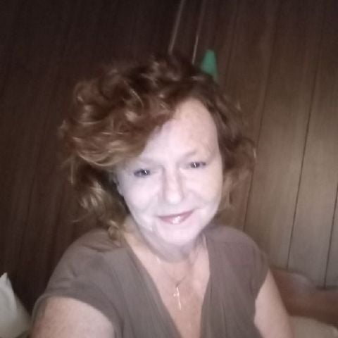 shellyred72 is Single in Lanesville, Indiana
