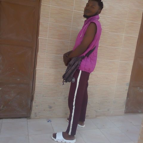 Godwn19871 is Single in latrikunda, Banjul, 6