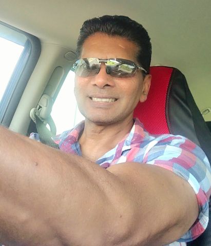 ROMANTIC_RAY is Single in East York, Ontario, 4