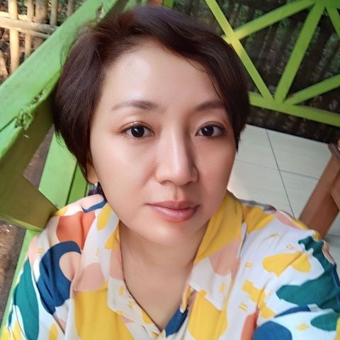 Imeldahana46 is Single in Semarang, Jawa Tengah (Djawa Tengah), 5