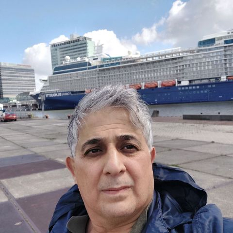 MokhMmad is Single in Amsterdam, Noord-Holland, 2