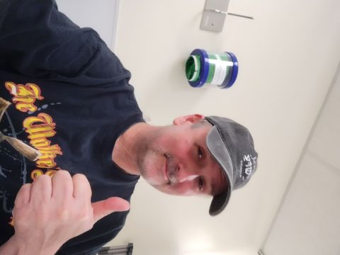 Perritonegro is Single in CHEWELAH, Washington, 3