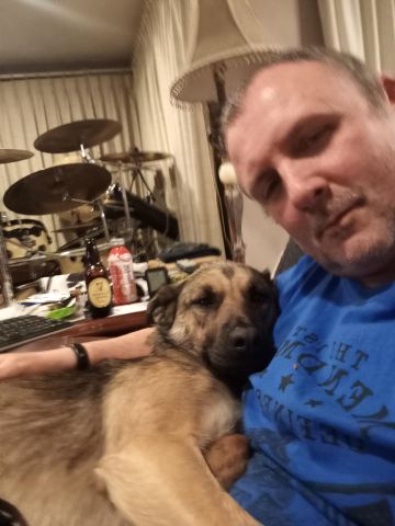 Perritonegro is Single in CHEWELAH, Washington, 6