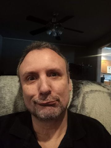 Perritonegro is Single in CHEWELAH, Washington, 12