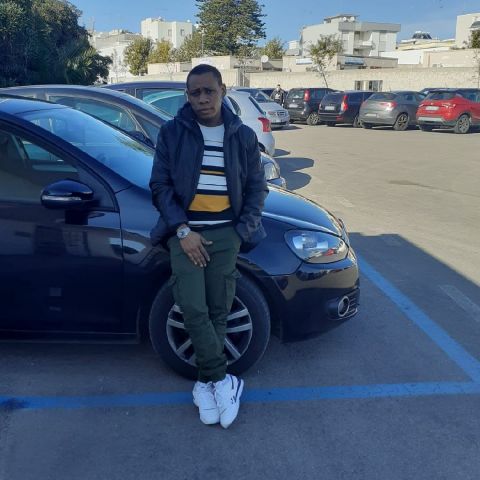 Jagaban92 is Single in Lecce, Puglia, 2