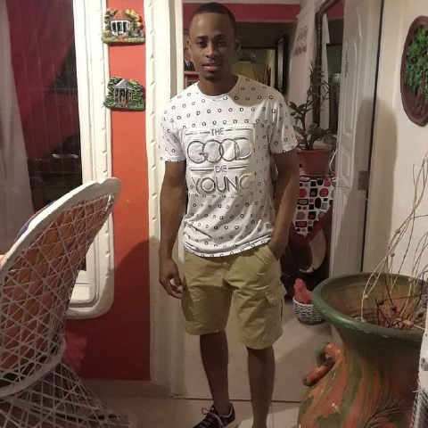 Carlos15