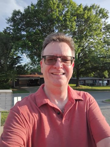 Tomjoe is Single in TOPEKA, Kansas, 8