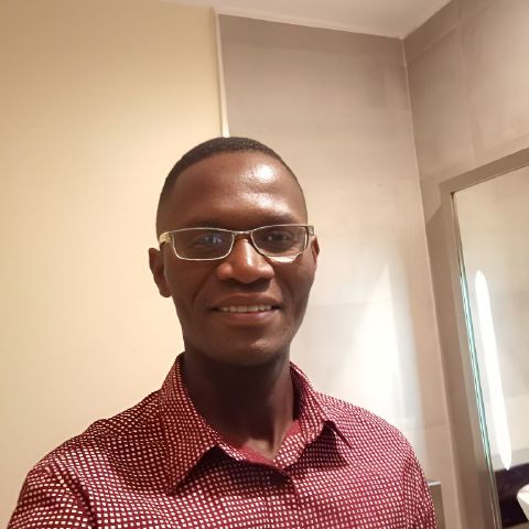 Etienne256 is Single in Kira, Kampala