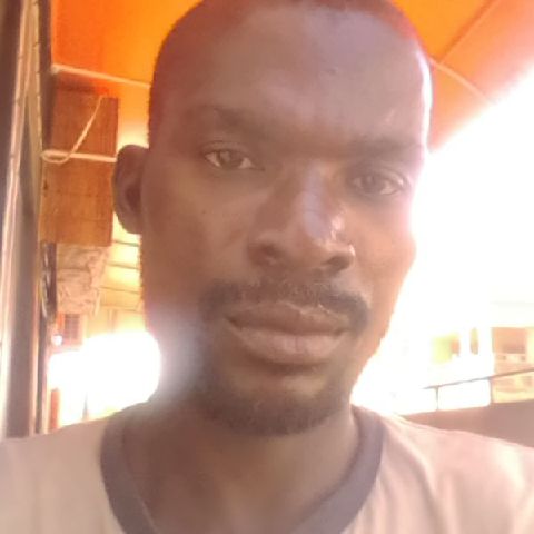 Ayikoeh is Single in Lome, Maritime