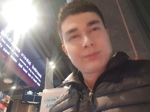 ExpatInKorea is Single in Pusan, South Gyeongsang