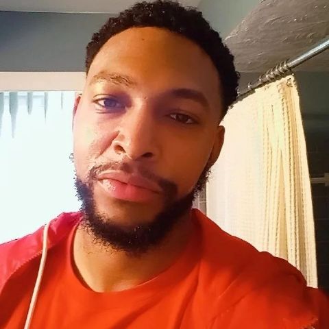 Alwoo23 is Single in Detroit, Michigan, 2