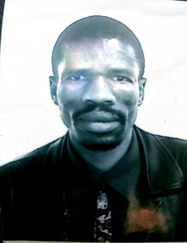 Zweli04